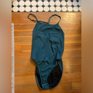 Peacock Jolyn size 32 Brandon back